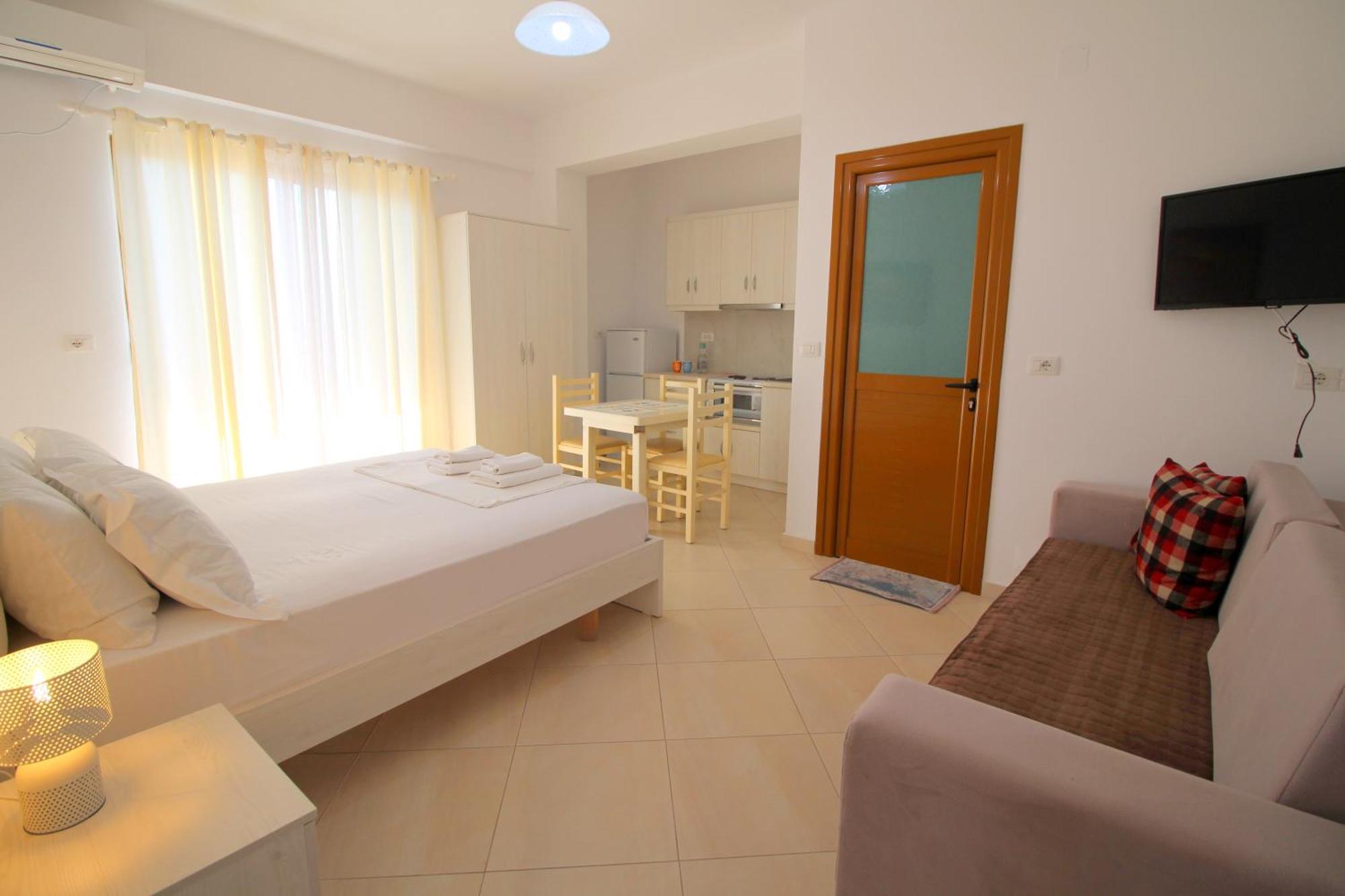 Garden Villa Eva Sarandë Exterior foto