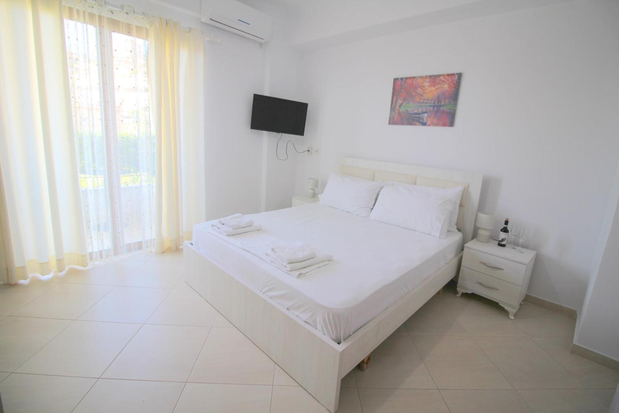 Garden Villa Eva Sarandë Exterior foto