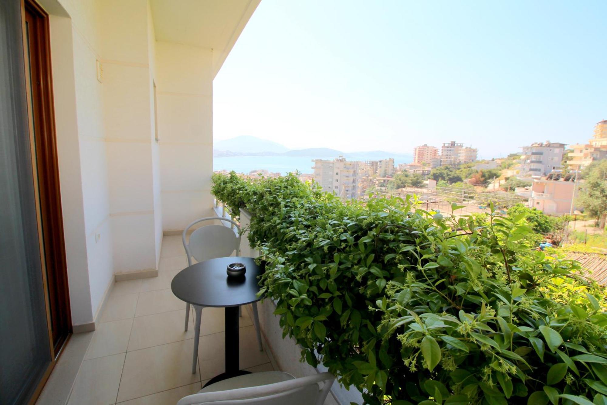 Garden Villa Eva Sarandë Exterior foto